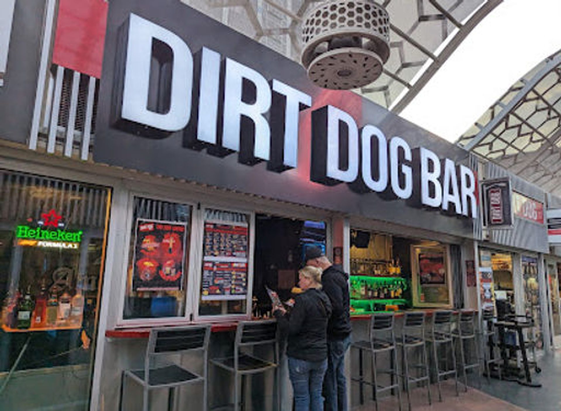 Las Vegas Strip – Dirt Dog Bar